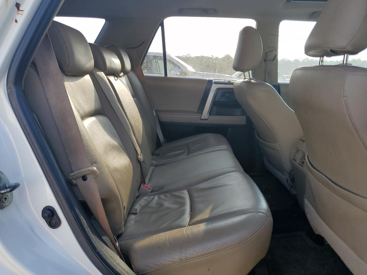 2010 Toyota 4Runner - Image 11