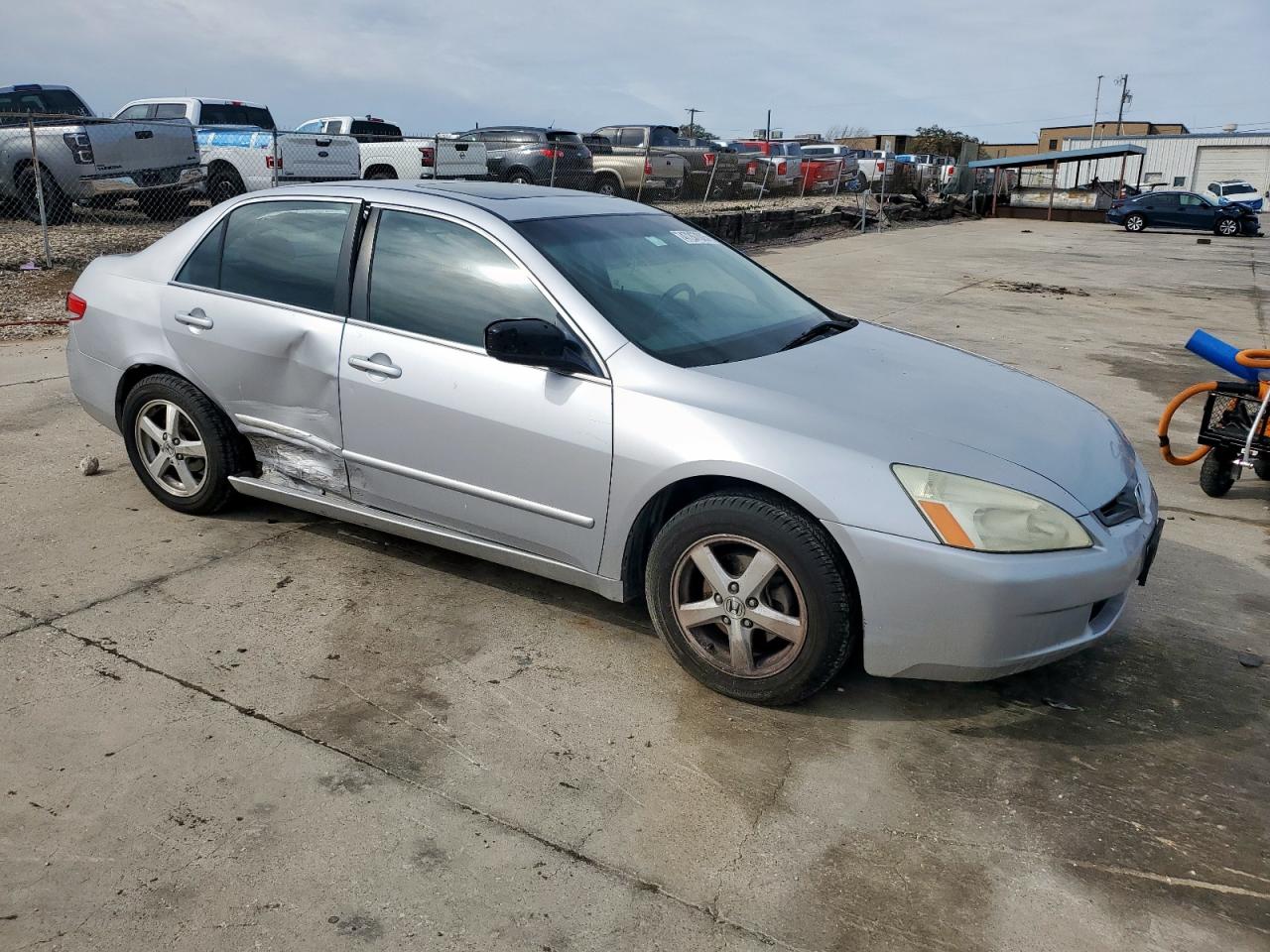 2004 Honda Accord - Image 4