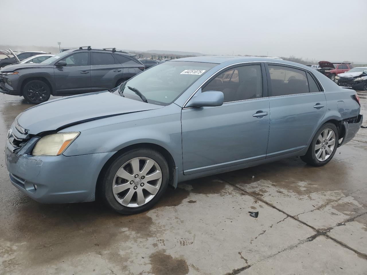 2007 Toyota Avalon - Image 1