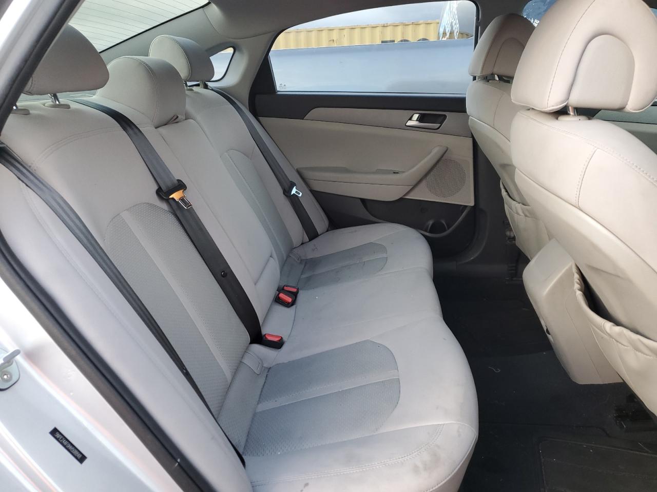 2017 Hyundai Sonata - Image 10