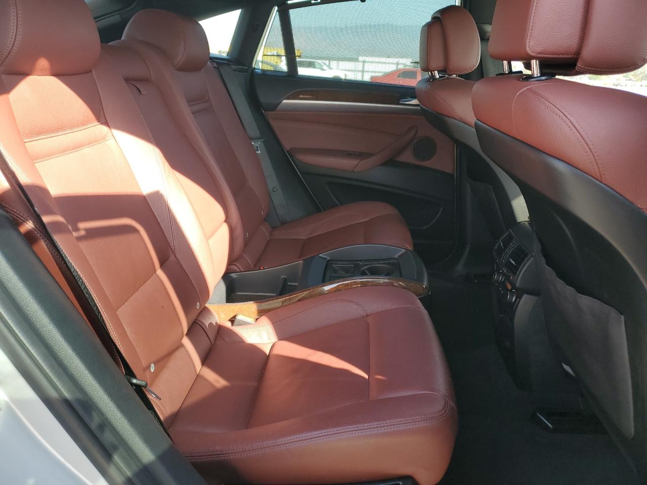 2011 BMW X6 - Image 12