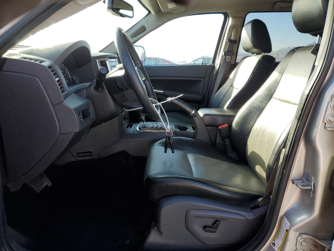 2009 Jeep Grand Cherokee - Image 7