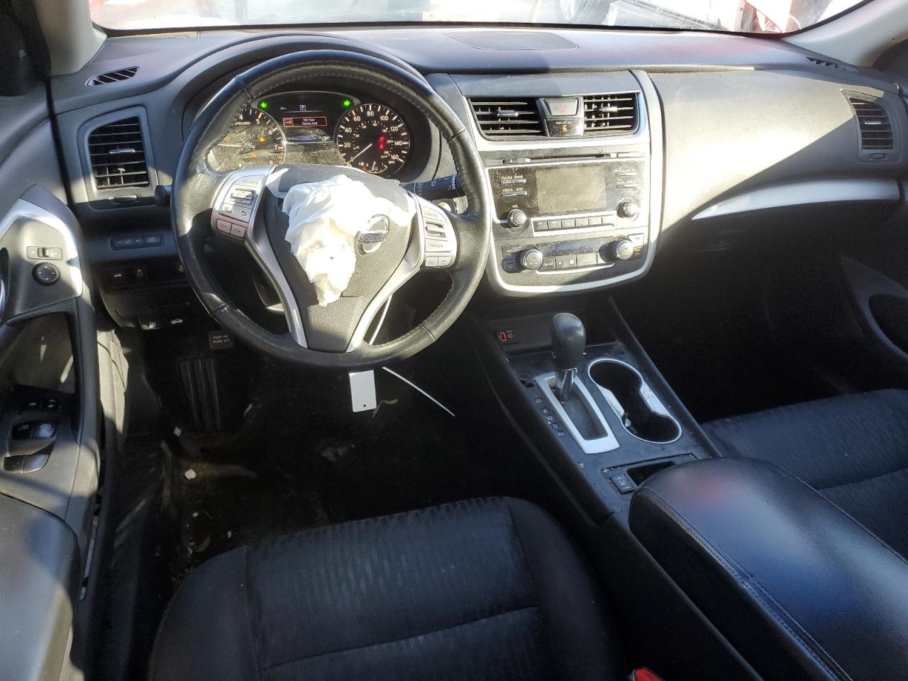 2017 Nissan Altima - Image 8