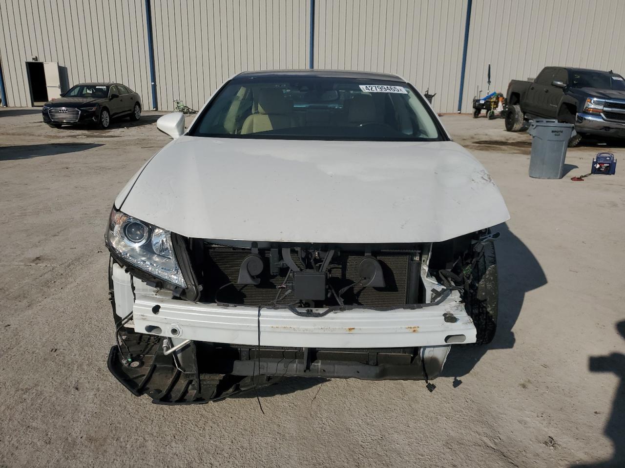 2014 Lexus ES - Image 5