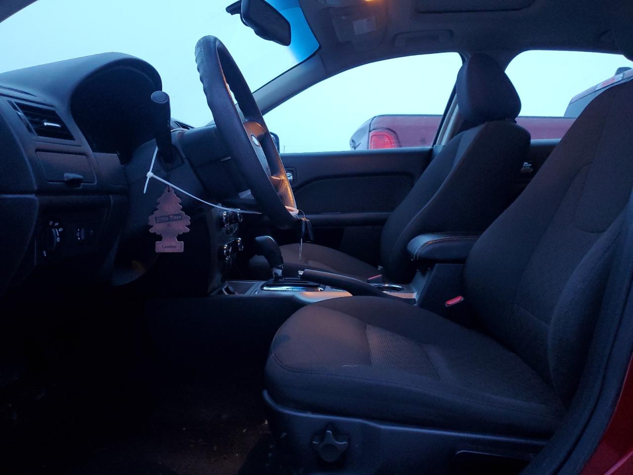 2010 Ford Fusion - Image 7