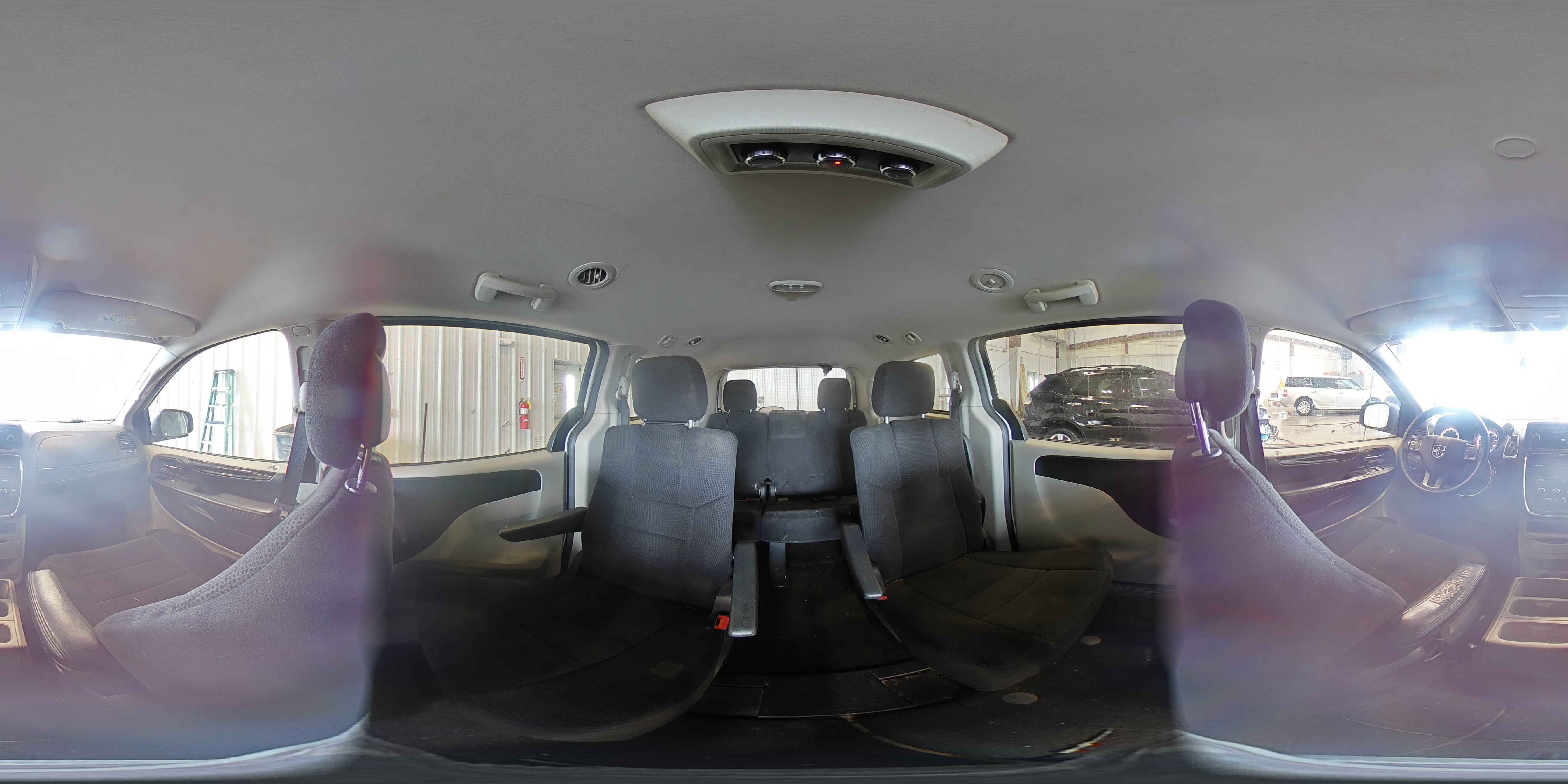 2013 Dodge Caravan - Image 15