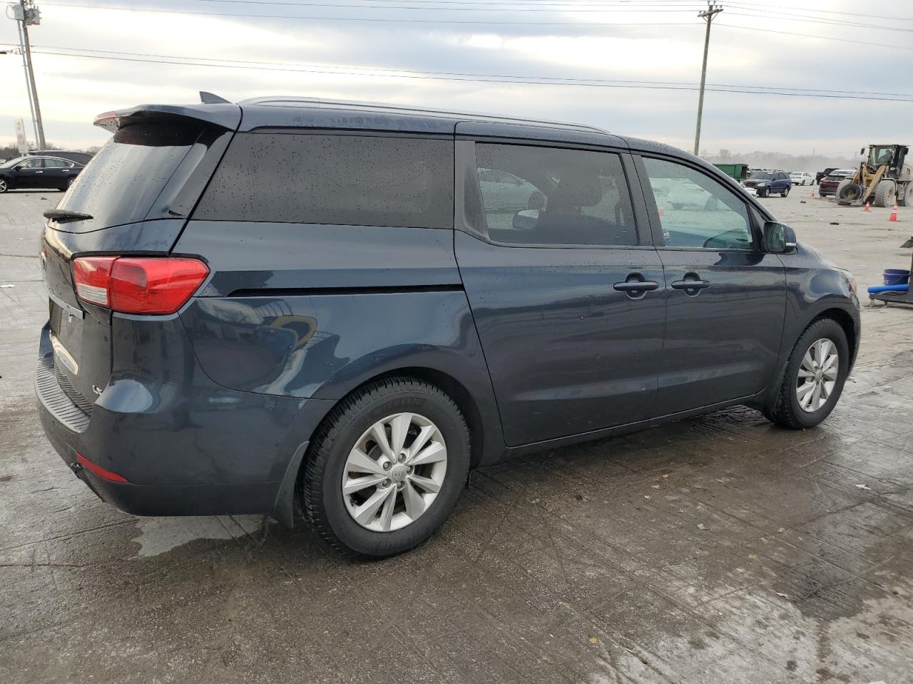 2016 Kia Sedona - Image 3