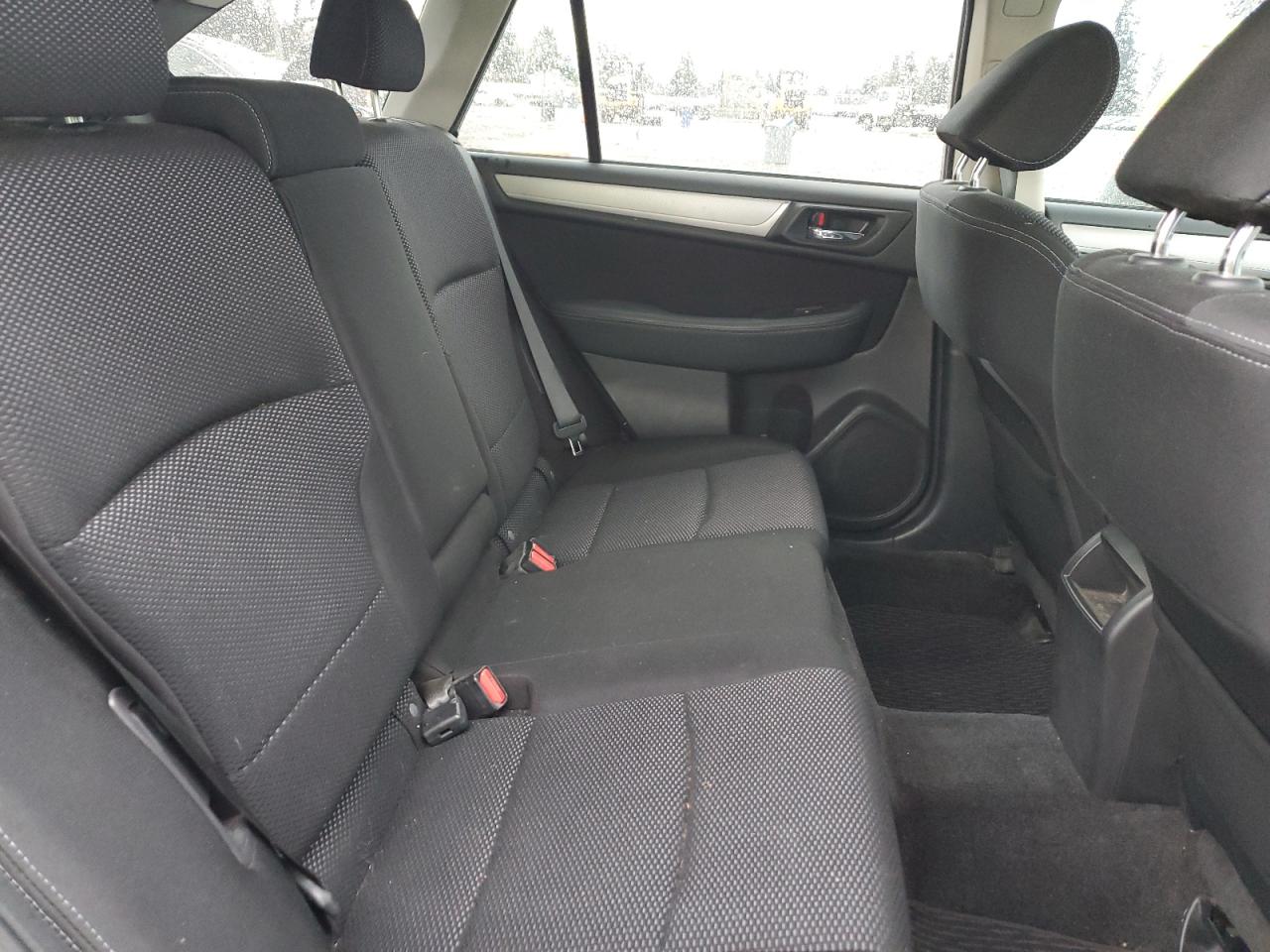 2015 Subaru Outback - Image 11