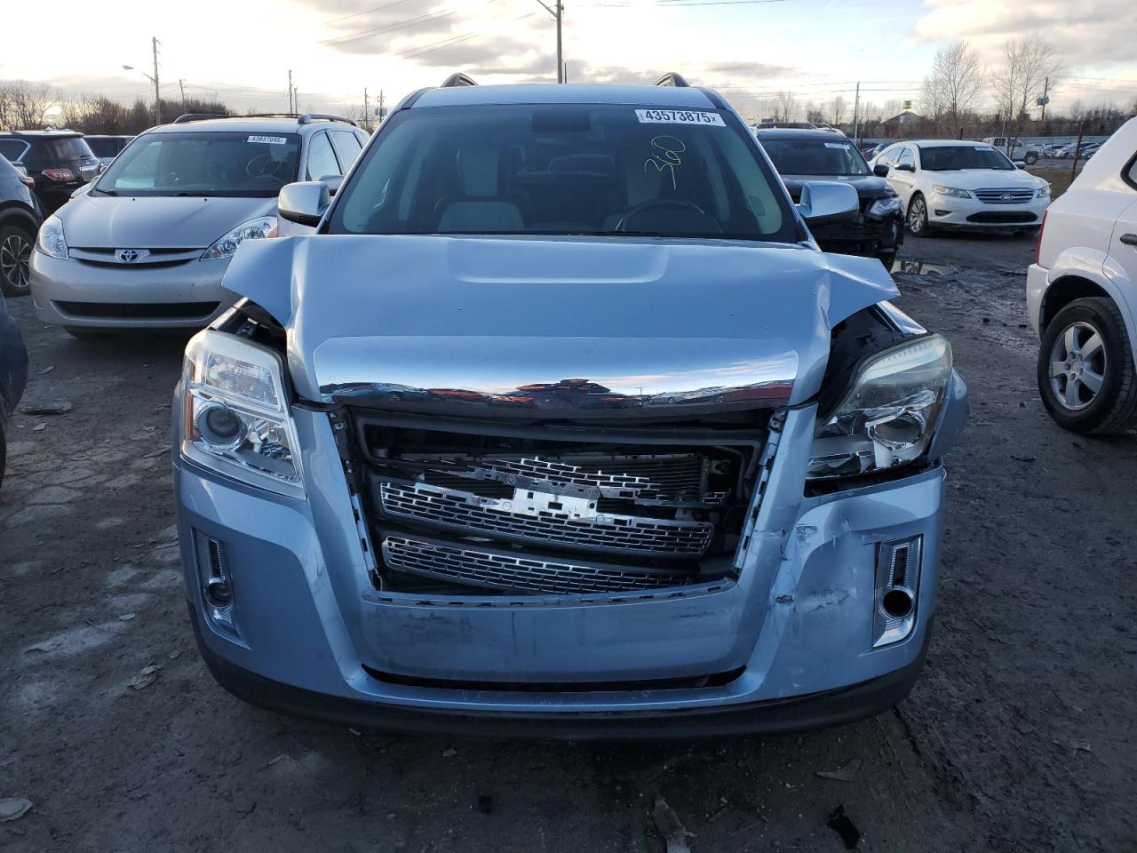 2015 GMC Terrain - Image 5
