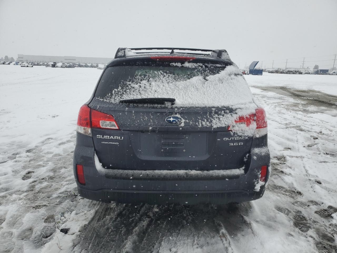 2011 Subaru Outback - Image 6