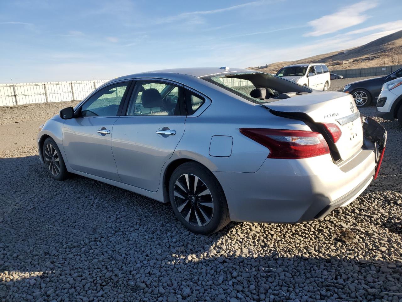 1N4AL3AP4JC183093 NISSAN ALTIMA 2018