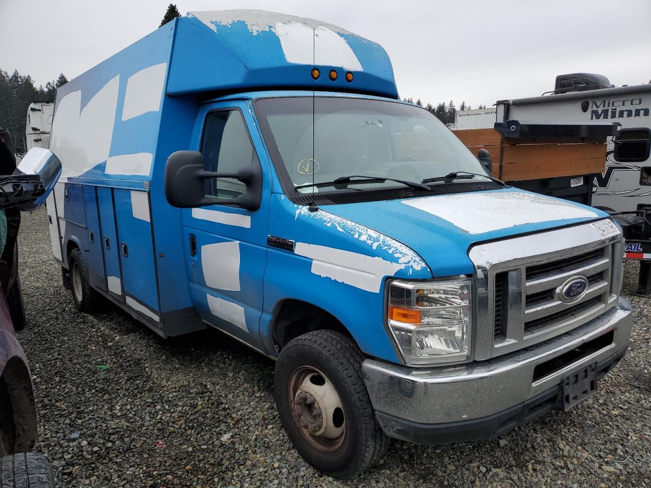2015 Ford Econoline - Image 4