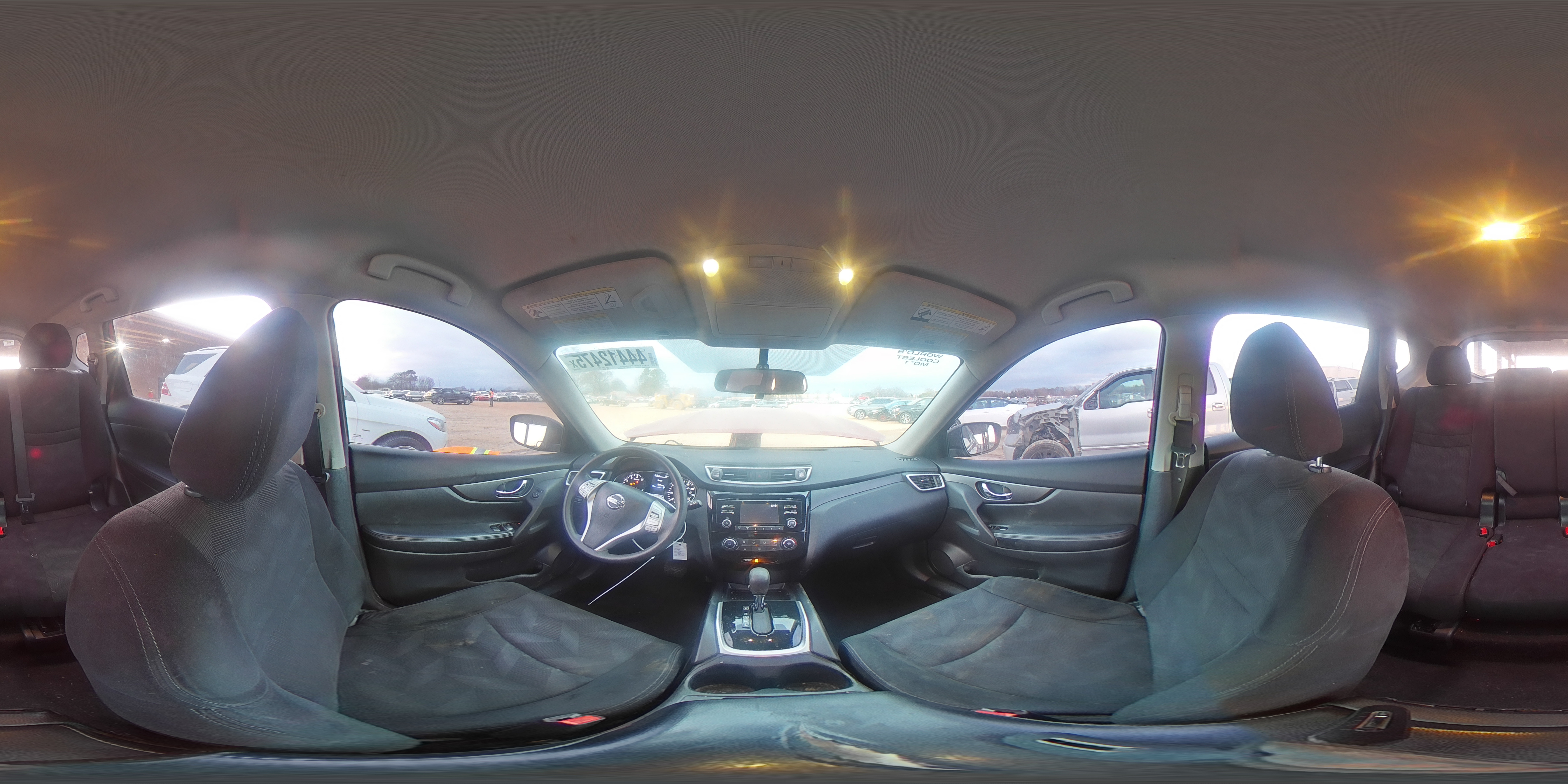 2016 Nissan Rogue - Image 15