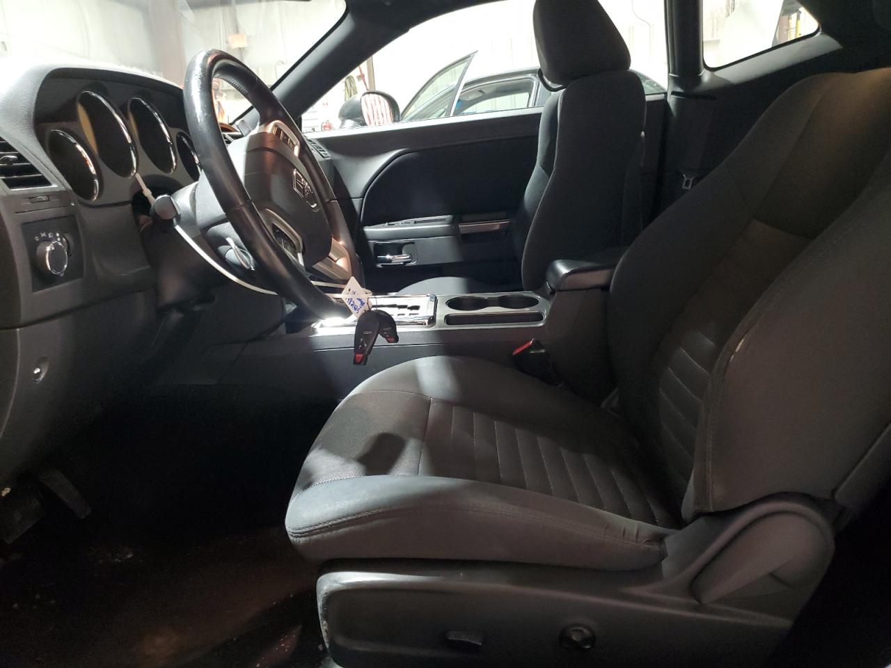 2014 Dodge Challenger - Image 7