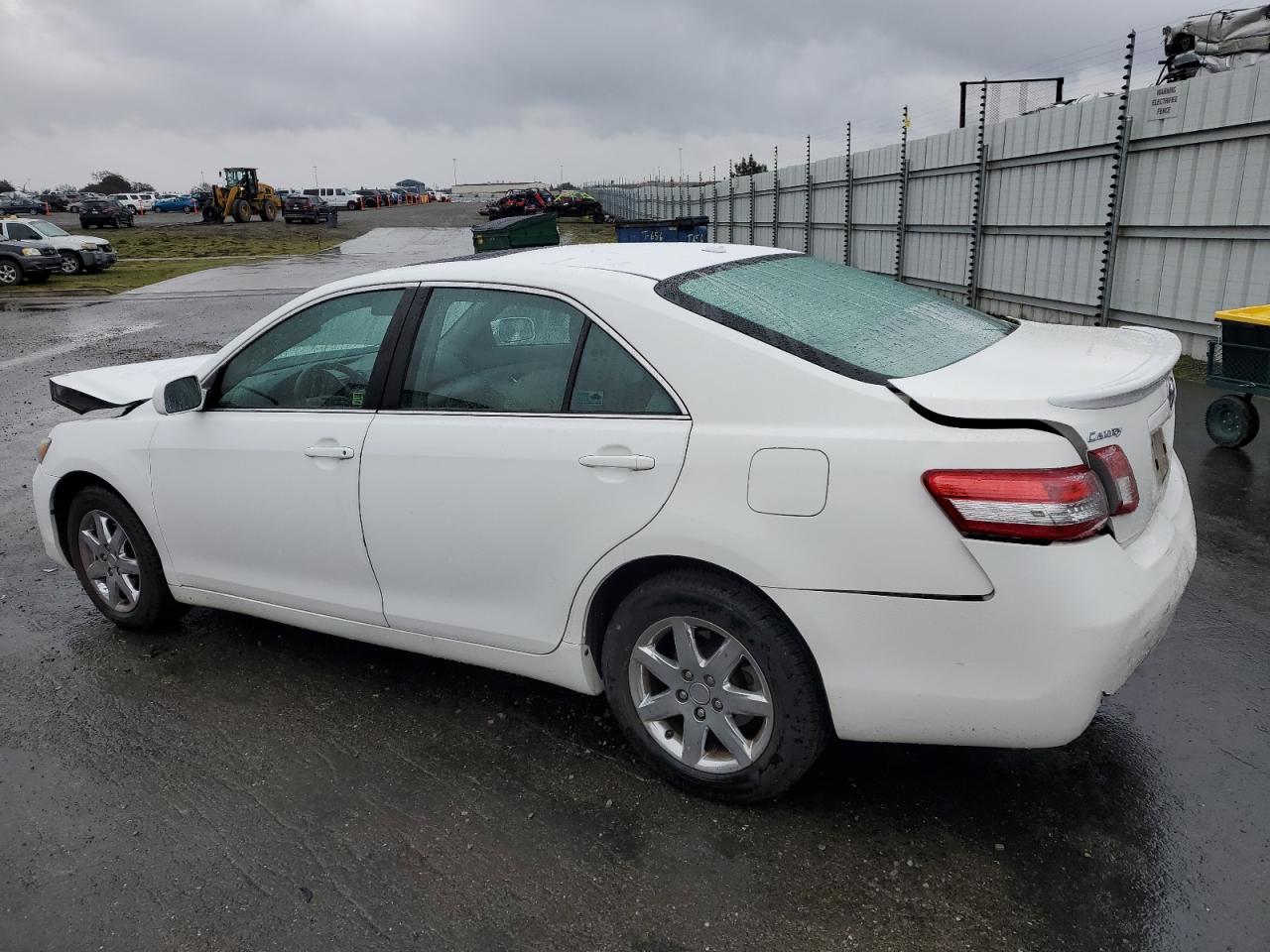 2011 Toyota Camry - Image 2