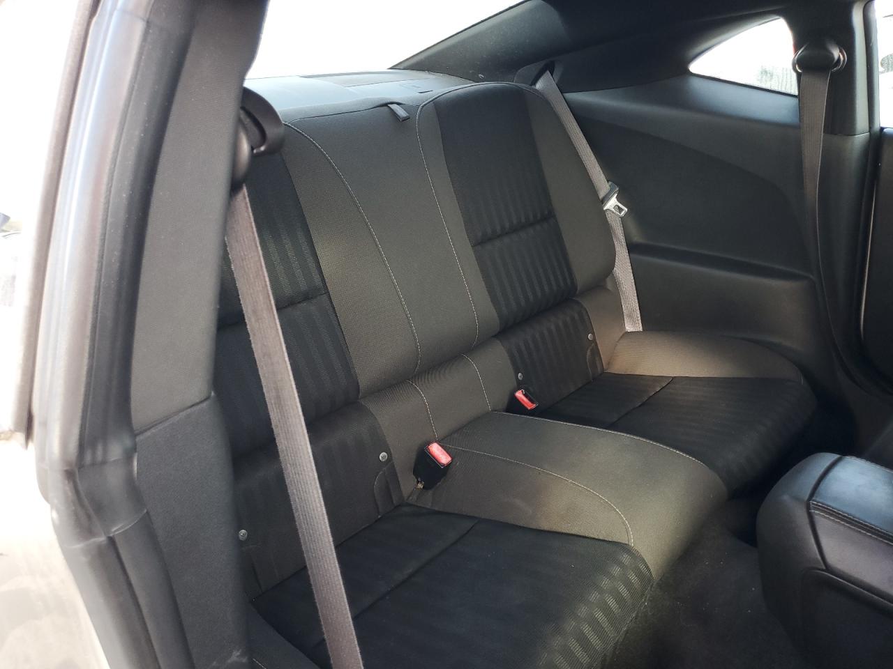 2015 Chevrolet Camaro - Image 10