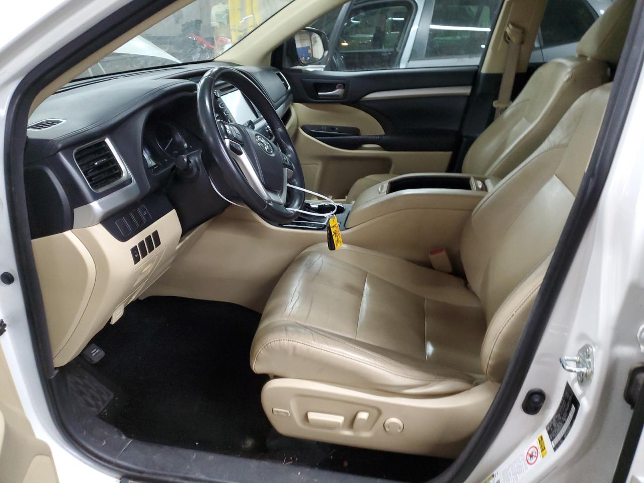 2014 Toyota Highlander - Image 7