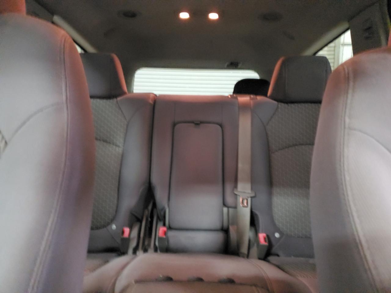 2009 Chevrolet Traverse - Image 10
