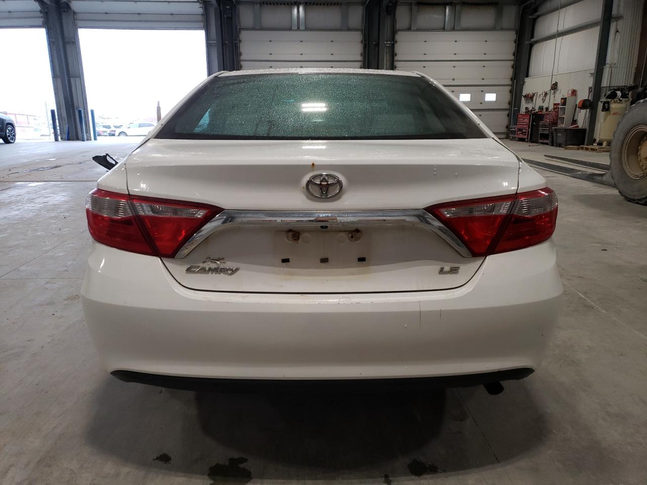 2016 Toyota Camry - Image 6
