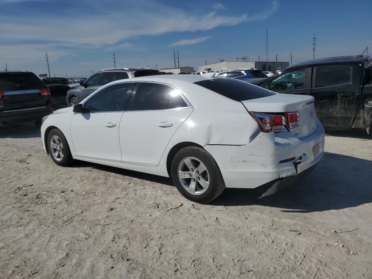 2015 Chevrolet Malibu - Image 2