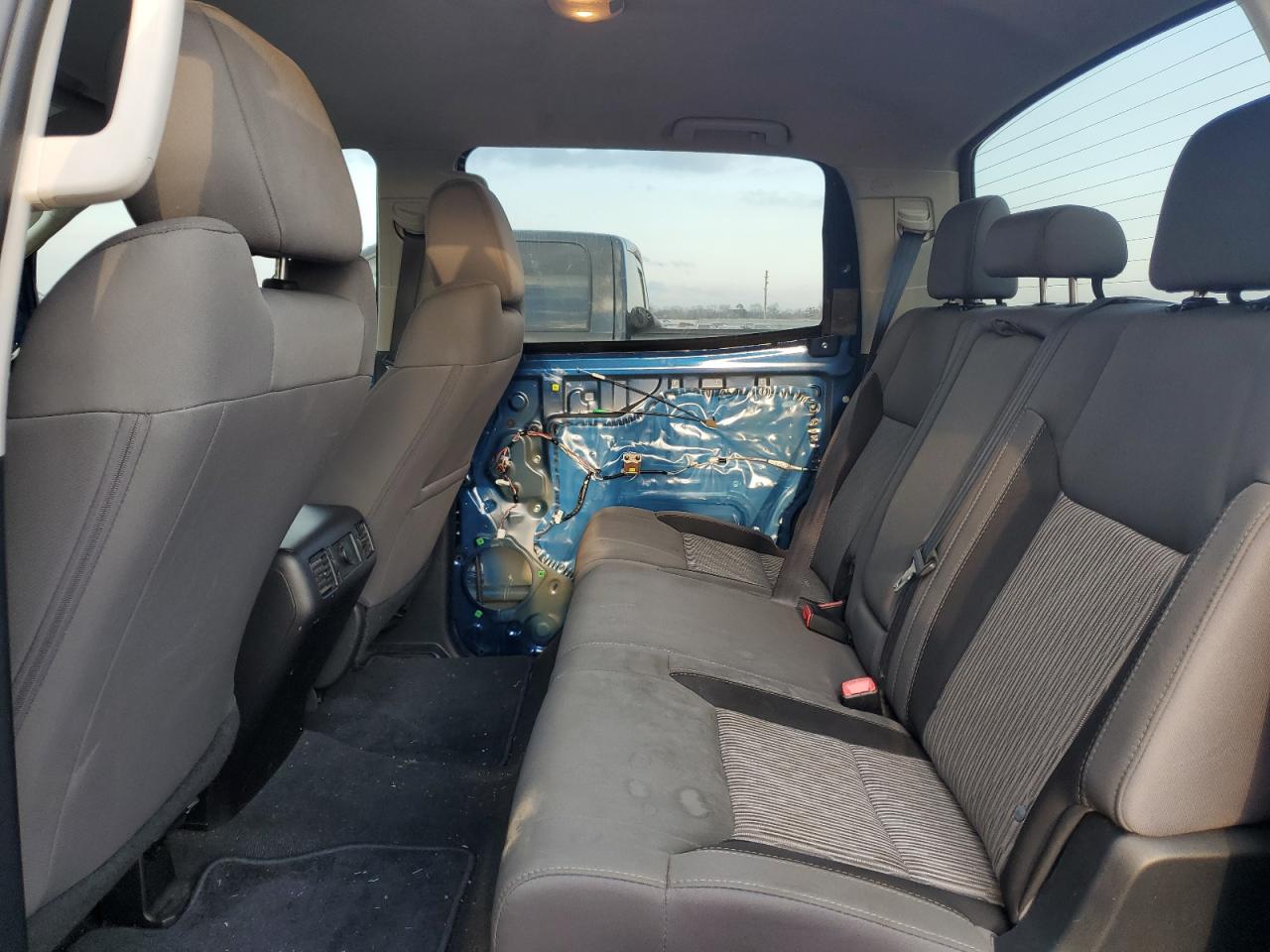 2015 Toyota Tundra - Image 10