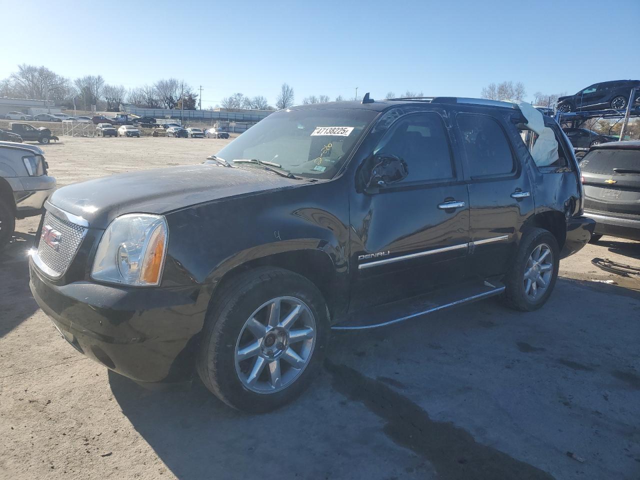 2014 GMC Yukon - Image 1