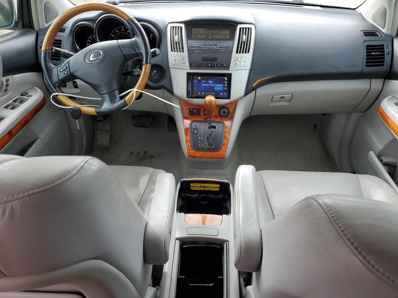 2005 Lexus RX - Image 8