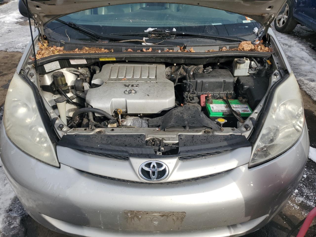 2008 Toyota Sienna - Image 12