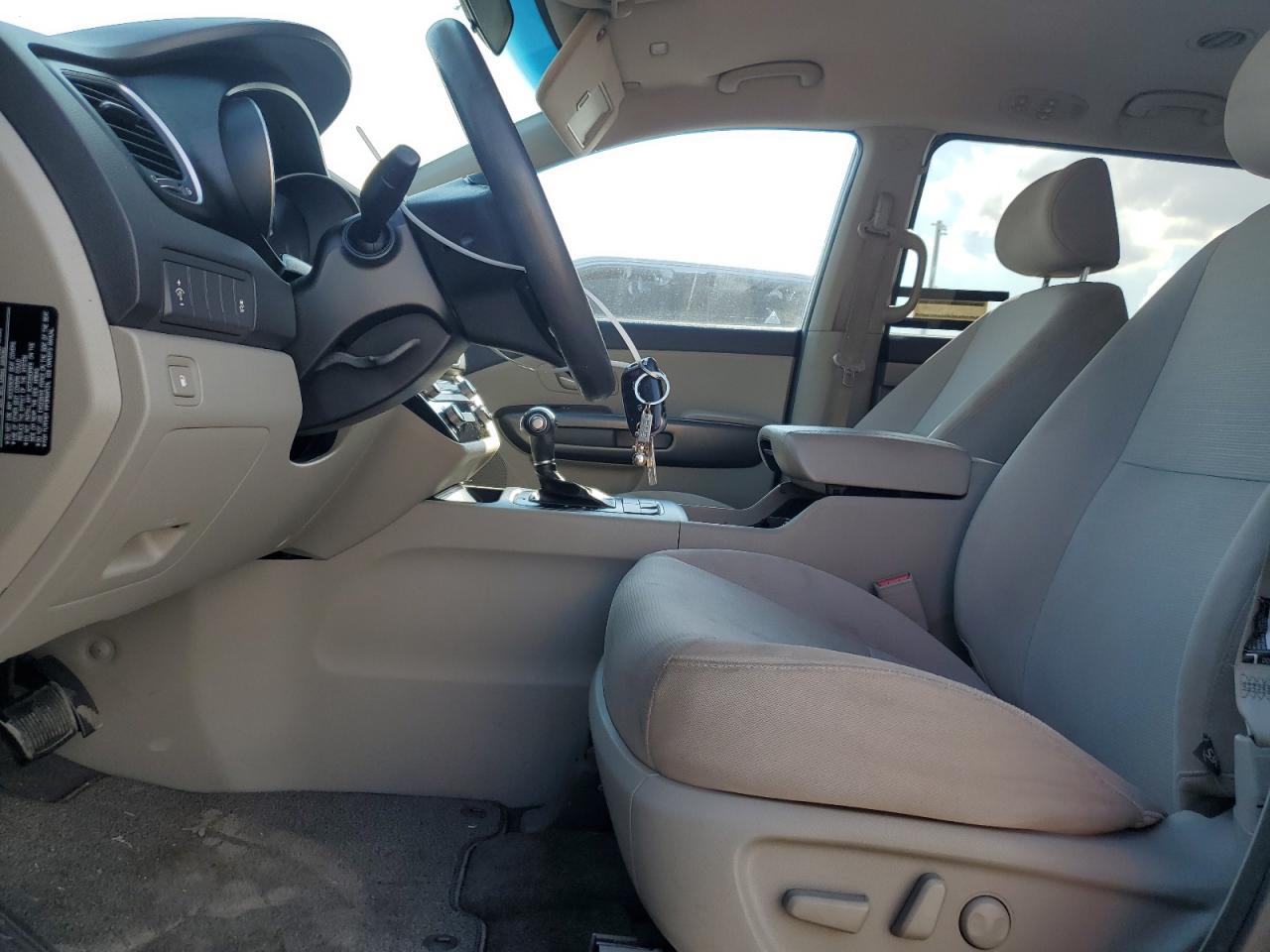 2015 Kia Sedona - Image 7
