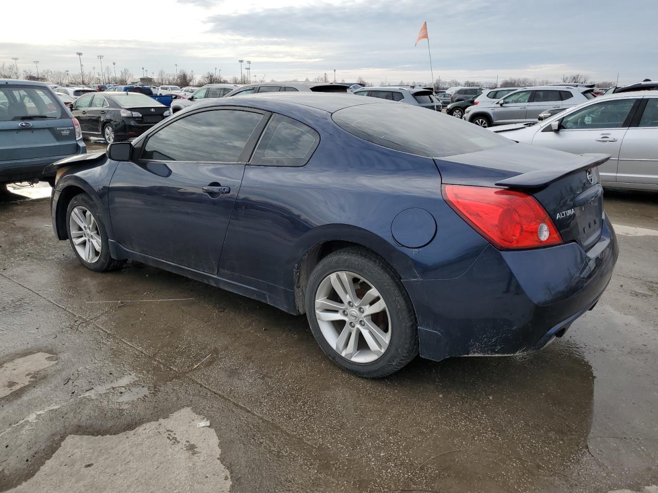 2013 Nissan Altima - Image 2