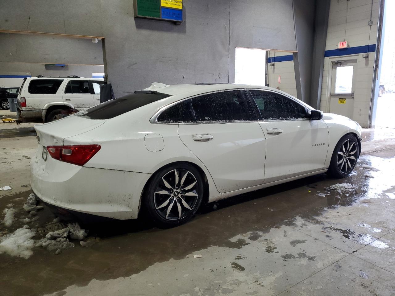 1G1ZD5ST5JF102174 CHEVROLET MALIBU 2018