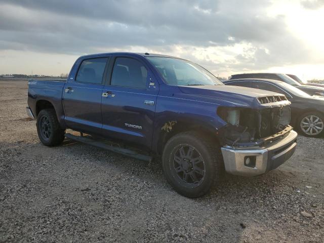 Pickups TOYOTA TUNDRA 2015 Granatowy