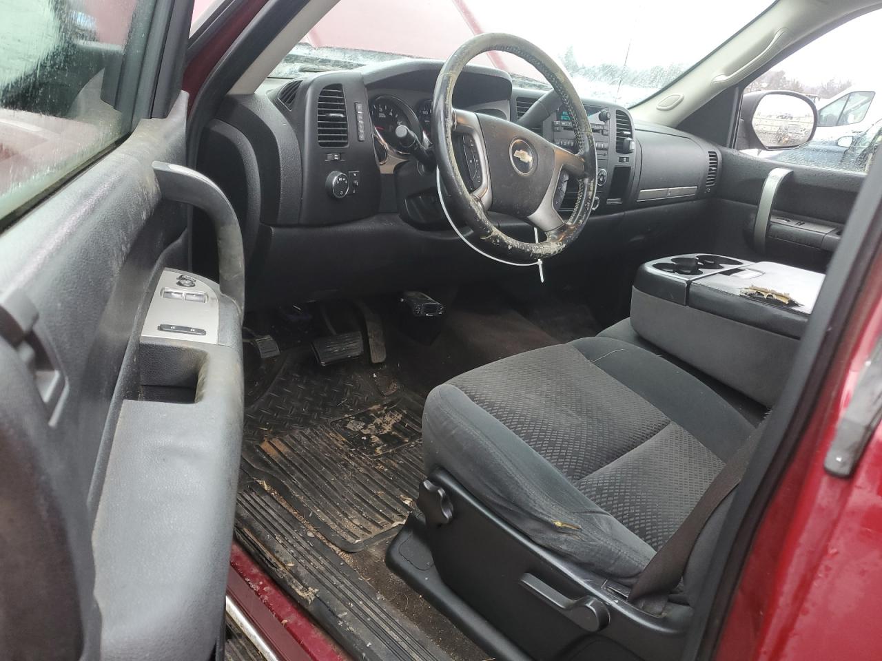 2007 Chevrolet Silverado - Image 8