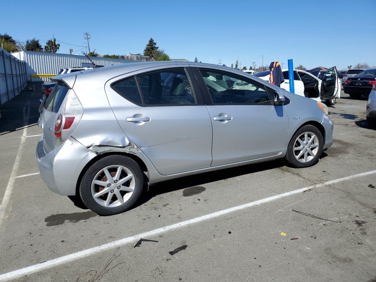 2012 Toyota Prius - Image 3