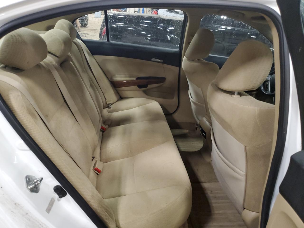 2011 Honda Accord - Image 10