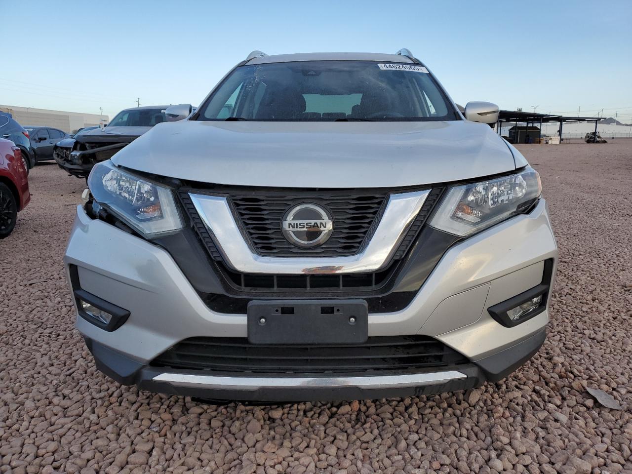 2018 Nissan Rogue - Image 5