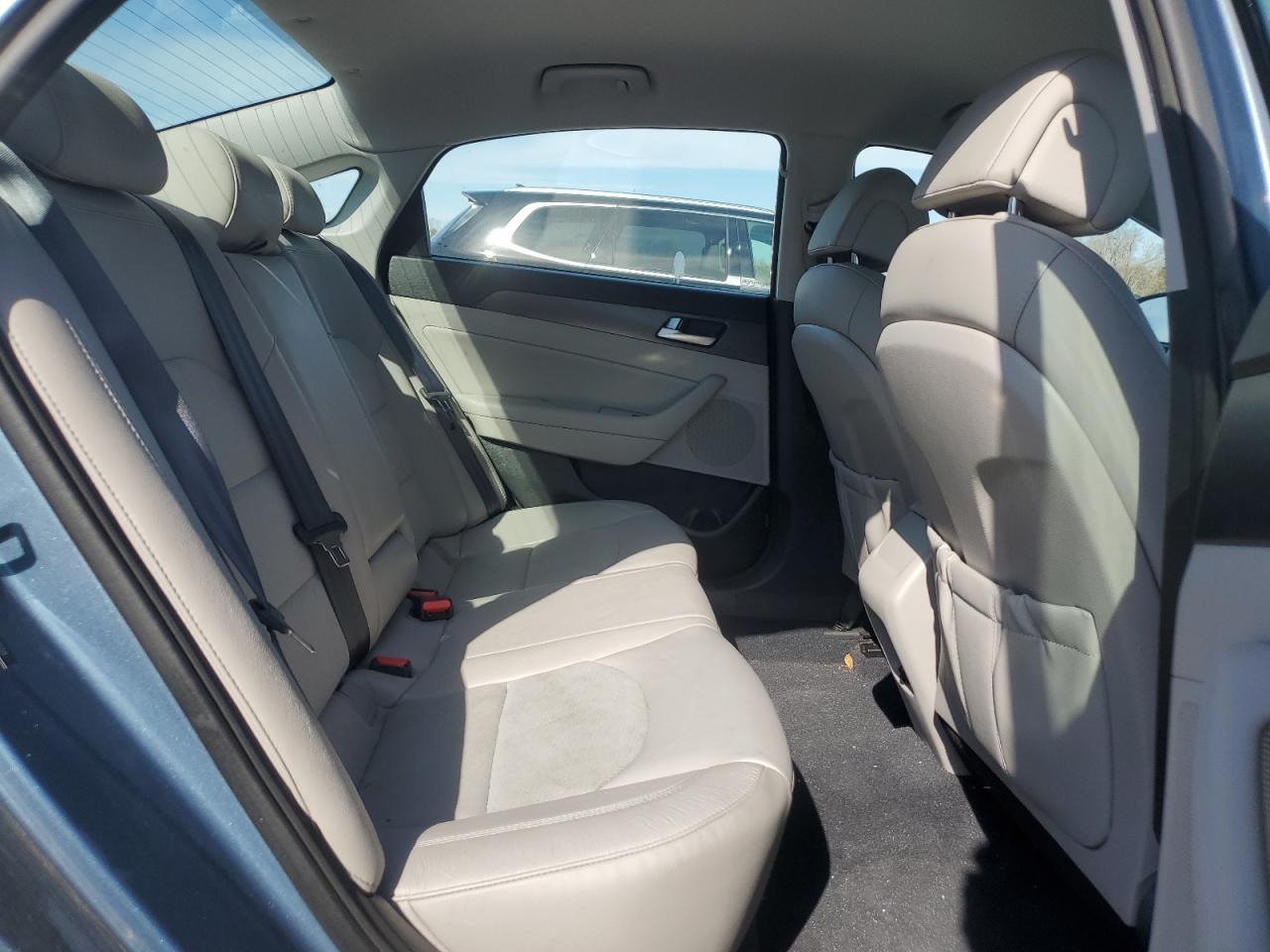 2015 Hyundai Sonata - Image 10