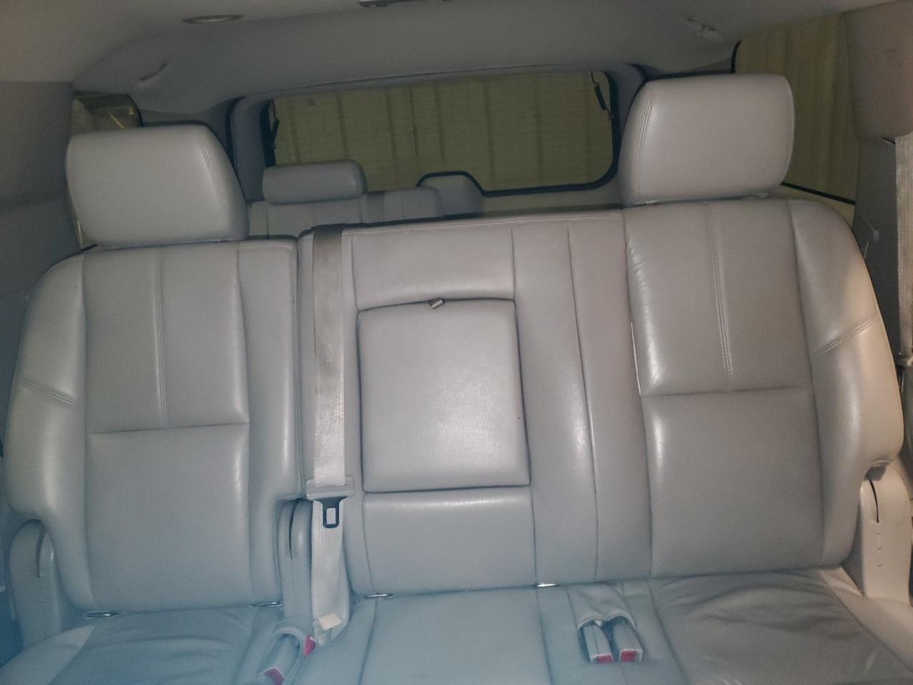 2011 Chevrolet Tahoe - Image 10