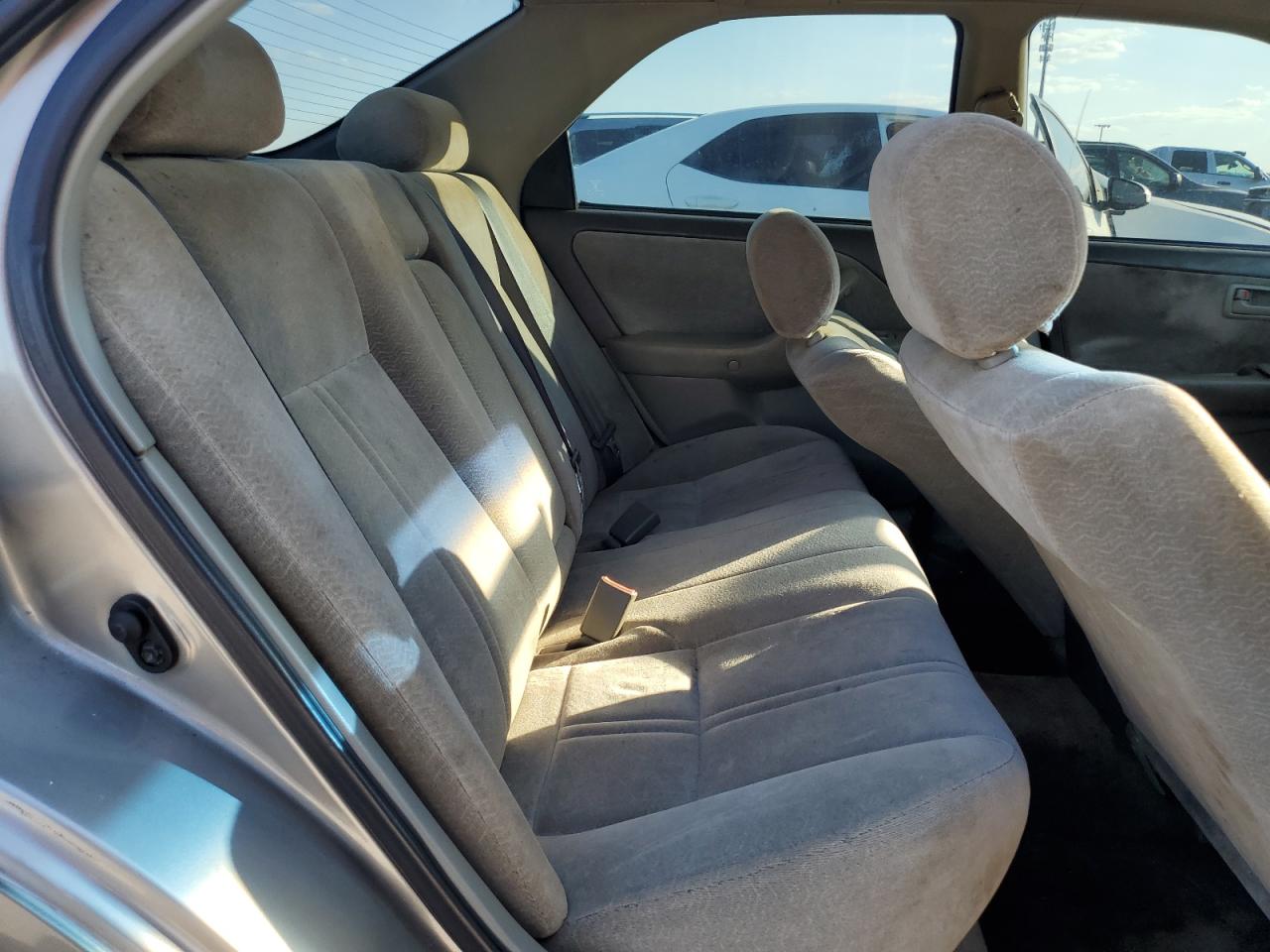 1998 Toyota Camry - Image 10