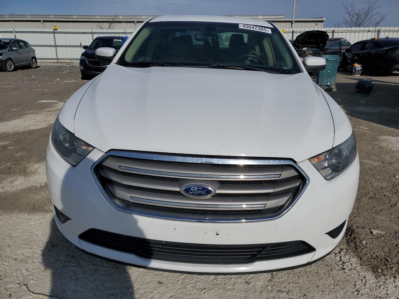 2013 Ford Taurus - Image 5