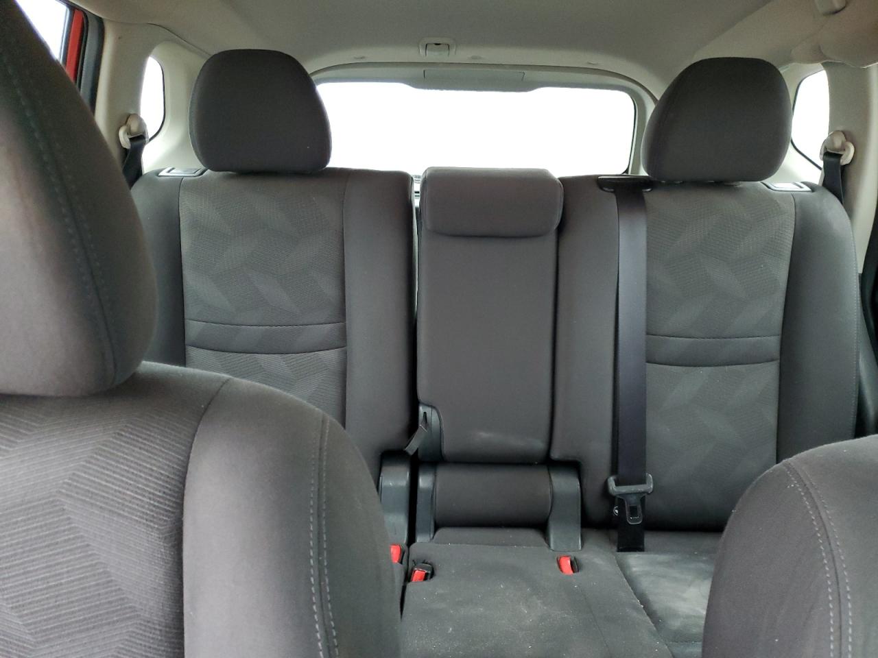 KNMAT2MV6GP655049 NISSAN ROGUE 2016
