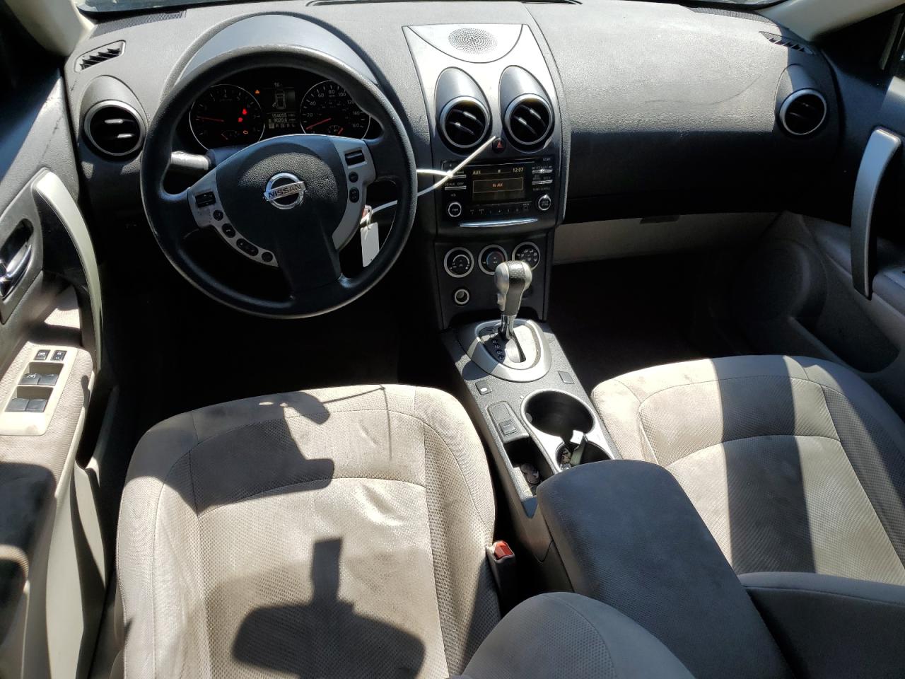 2015 Nissan Rogue - Image 8