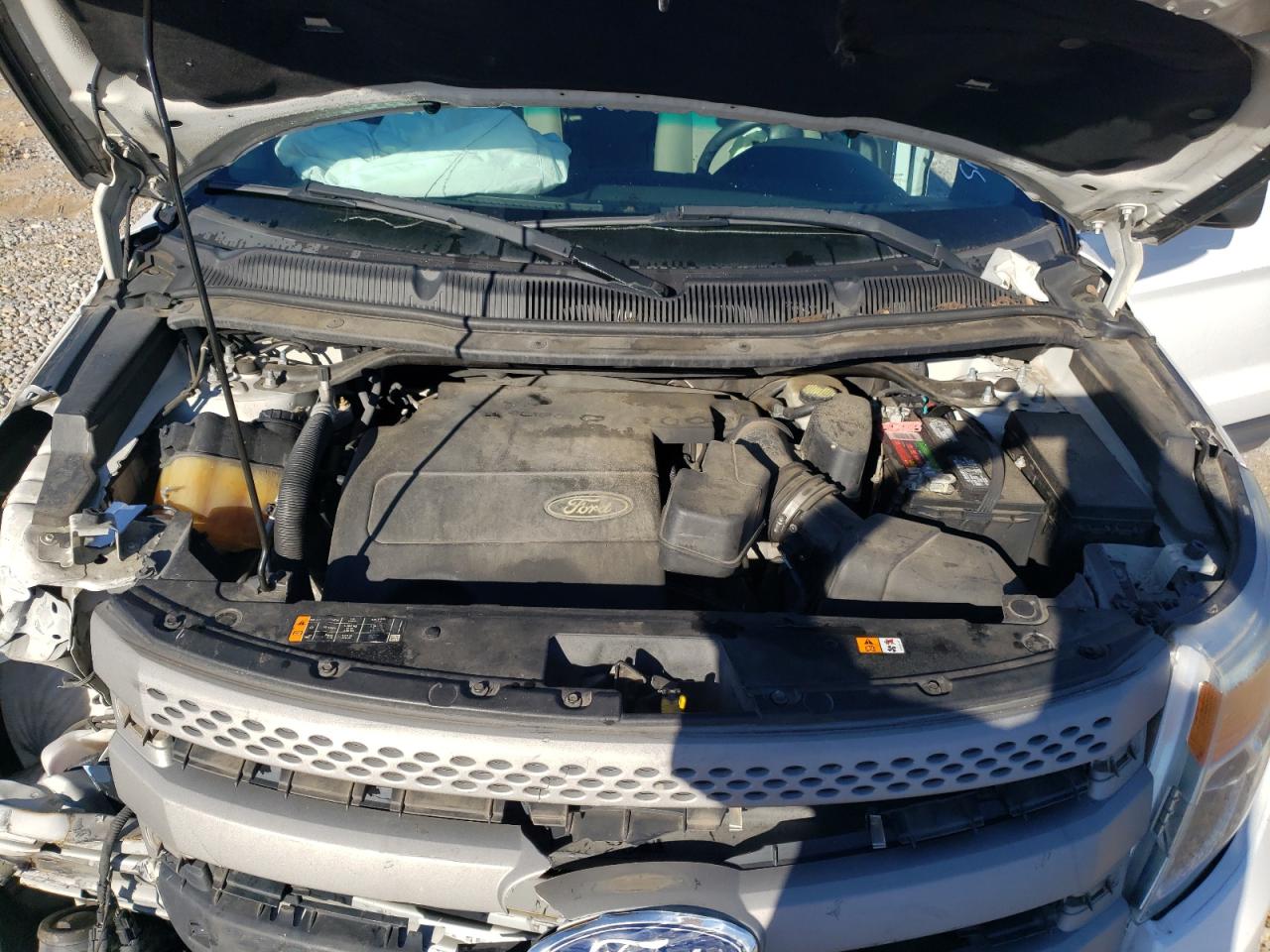2014 Ford Explorer - Image 13