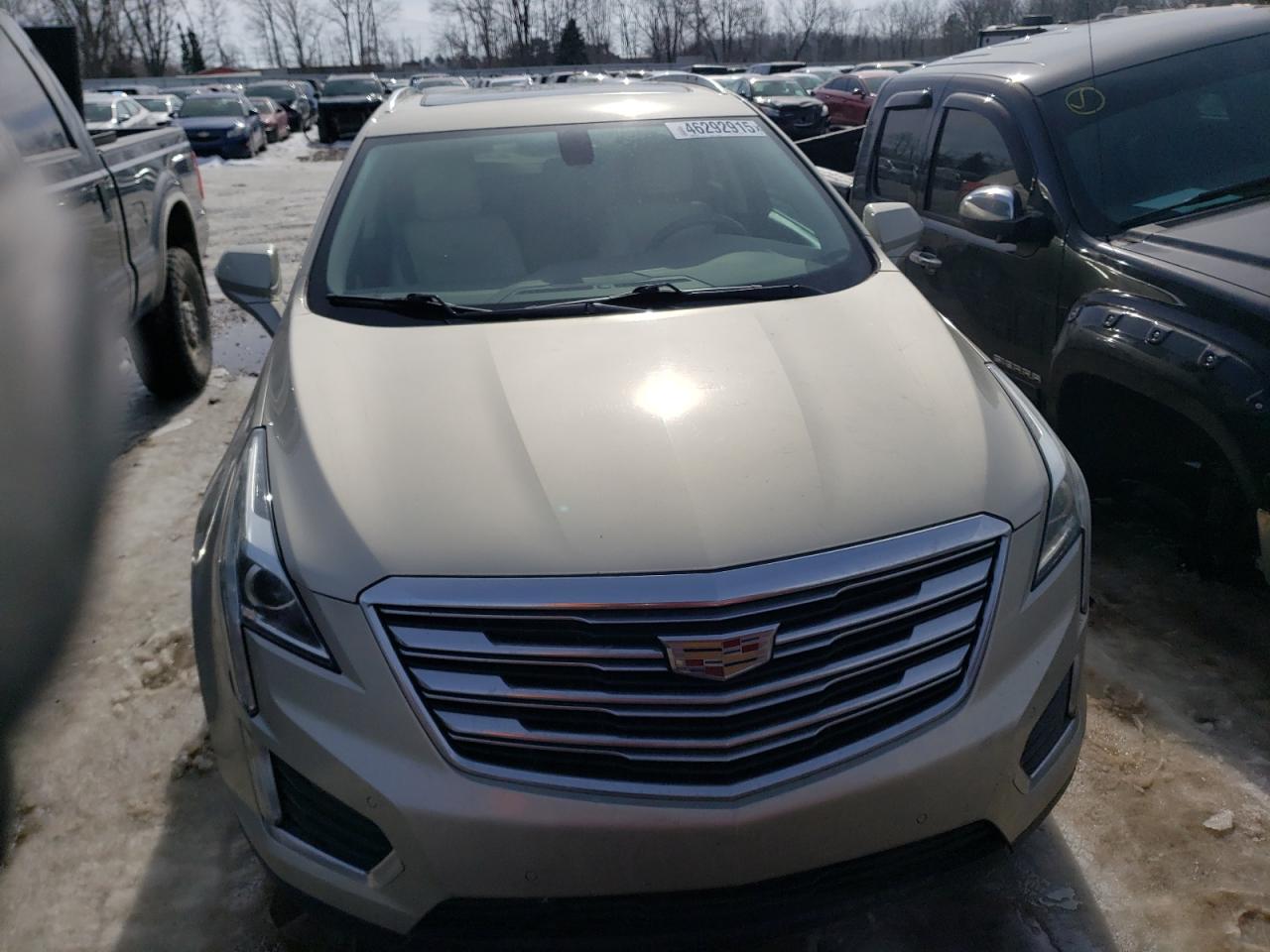 2017 Cadillac XT5 - Image 5