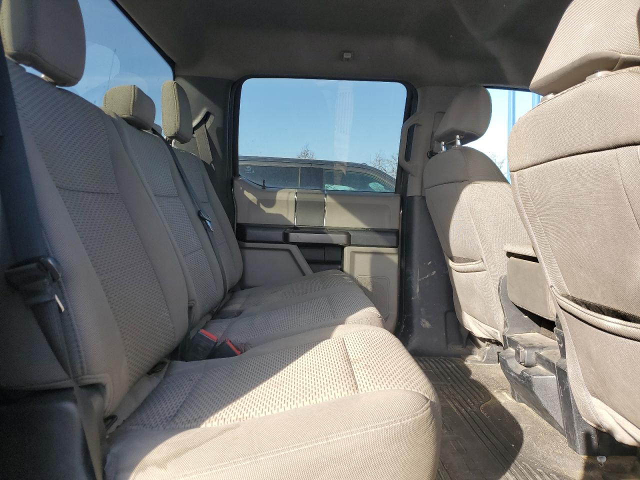 2022 Ford F250 - Image 10