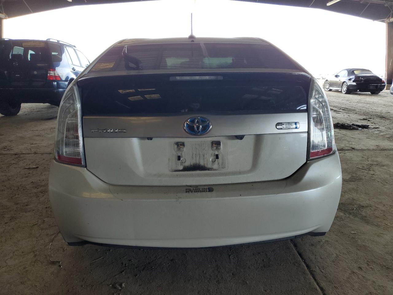 2015 Toyota Prius - Image 6