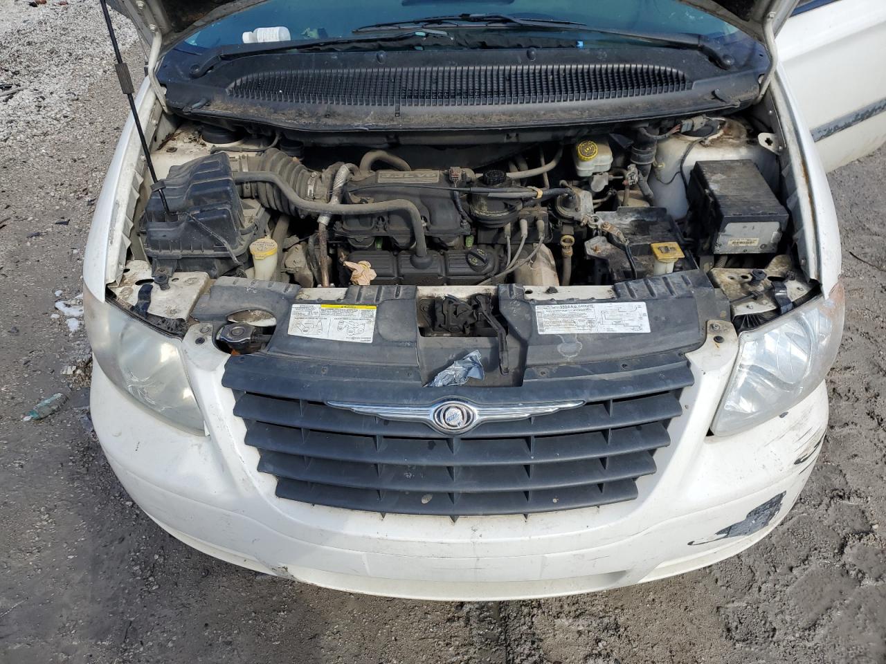 2006 Chrysler Town & Country - Image 12