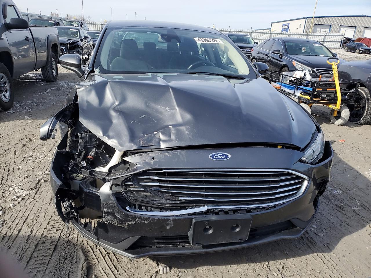 2020 Ford Fusion - Image 5