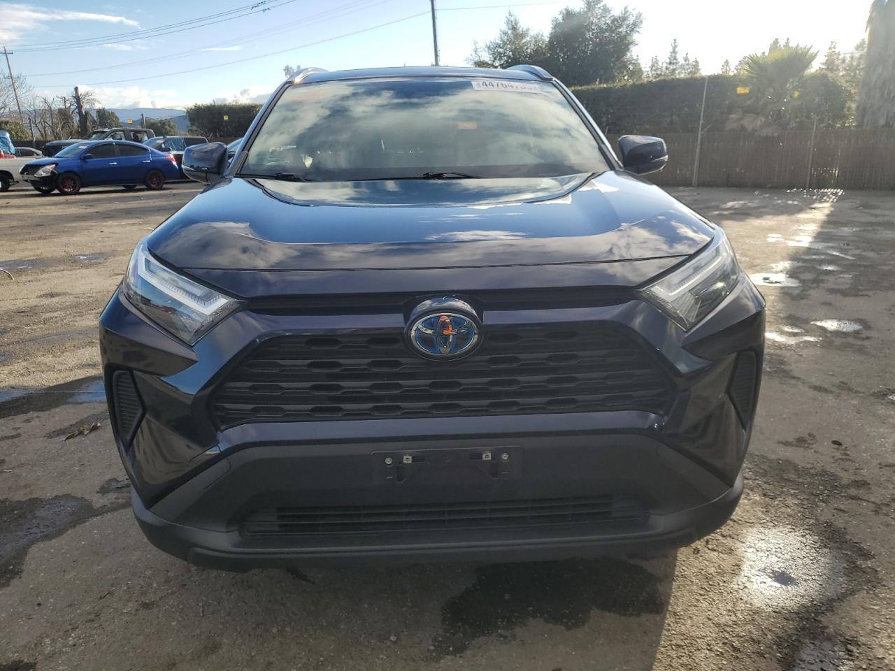 2023 Toyota RAV 4 - Image 5
