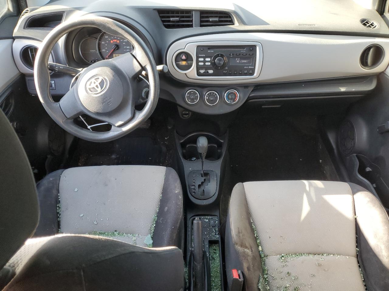 2013 Toyota Yaris - Image 8